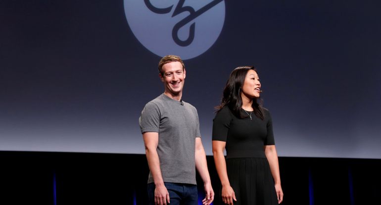Priscilla Chan y Mark Zuckerberg anunciando su inversión. Priscilla Chan y Mark Zuckerberg anunciando su inversión.