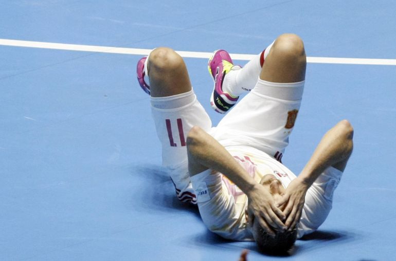 Miguelín se lamenta en el partido contra Rusia. EFE. Christian Escobar Mora Miguelín se lamenta en el partido contra Rusia. EFE. Christian Escobar Mora