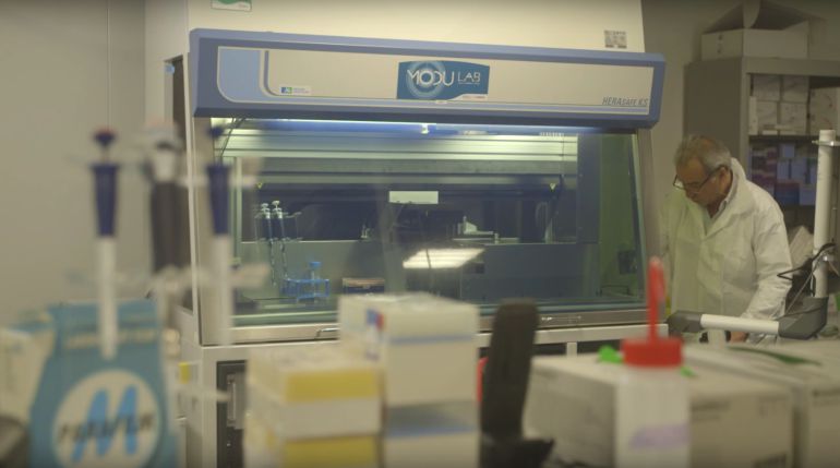 La bioimpresora con la que se intentará decir adiós a la calvicie. La bioimpresora con la que se intentará decir adiós a la calvicie.