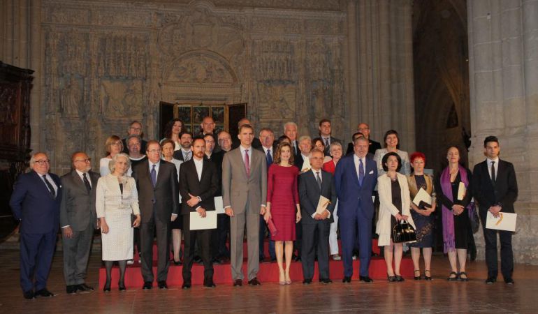 Los reyes posan con los galardonados con los Premios Nacionales de Cultura 2014 Los reyes posan con los galardonados con los Premios Nacionales de Cultura 2014
