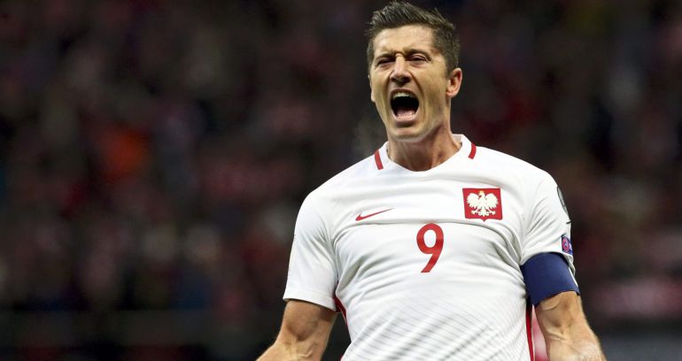 Robert Lewandowski celebra un gol ante Dinamarca Robert Lewandowski celebra un gol ante Dinamarca
