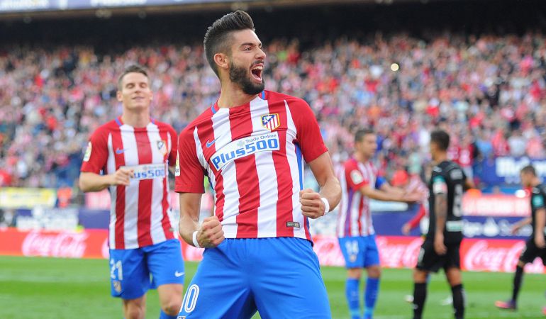 Carrasco celebra un gol en el Calderón Carrasco celebra un gol en el Calderón