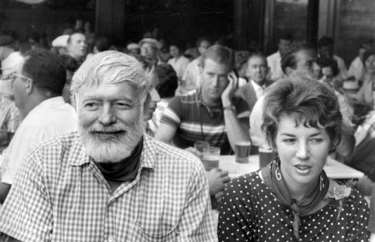 En la Plaza del Castillo de Pamplona (1959). En la Plaza del Castillo de Pamplona (1959).