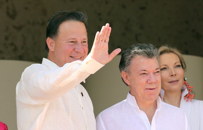 El presidente de Colombia, Juan Manuel Santos junto a su homólogo de Panamá, Juan Carlos Varela durante la instalación de la XXV Cumbre Iberoamericana de Jefes de Estado y de Gobierno El presidente de Colombia, Juan Manuel Santos junto a su homólogo de Panamá, Juan Carlos Varela durante la instalación de la XXV Cumbre Iberoamericana de Jefes de Estado y de Gobierno