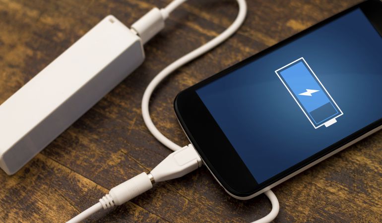 Cuidado con las cargas del teléfono móvil. Cuidado con las cargas del teléfono móvil.