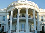 A vehicle pulls up in front of the White House to take U.S. President Barack Obama to Fort McNair for a game of basketball on election day in Washington, U.S., November 8, 2016. REUTERS/Kevin Lamarque