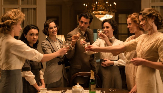 'Seis hermanas', el placer culpable de TVE que no ganó el pulso a 'Puente Viejo' 'Seis hermanas', el placer culpable de TVE que no ganó el pulso a 'Puente Viejo'