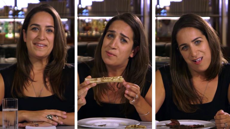 Stephanie Potakis probando distintos platos de carne Stephanie Potakis probando distintos platos de carne