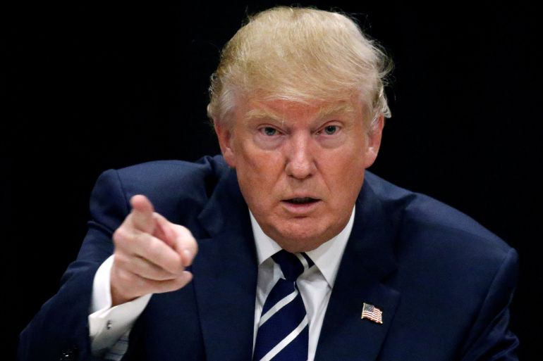 El presidente electo Donald Trump, quien ha anunciado que no cobrará su sueldo como presidente, porque no lo necesita. Se limitará a firmar un contrato por un dolar como emolumento El presidente electo Donald Trump, quien ha anunciado que no cobrará su sueldo como presidente, porque no lo necesita. Se limitará a firmar un contrato por un dolar como emolumento