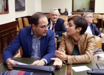 Luena, sobre la decisión de apartar a los diputados díscolos: "¿Esto es coser?"