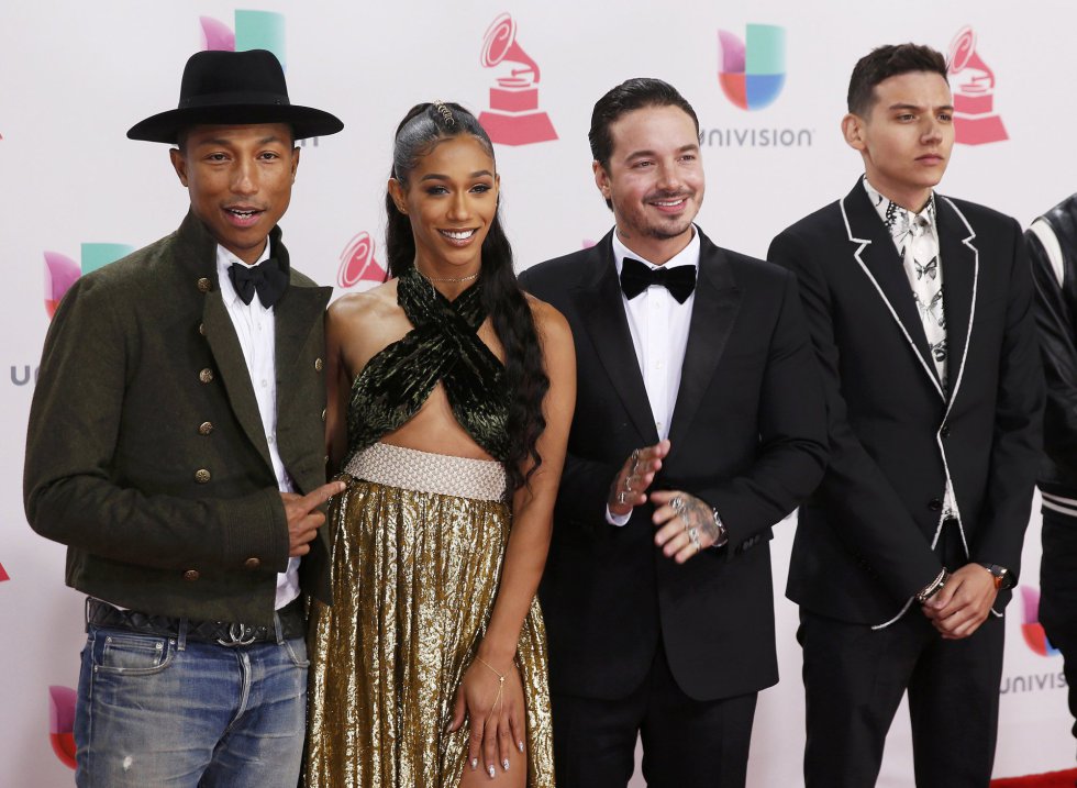 Pharrell Williams, BiA, J Balvin, y Sky. Pharrell Williams, BiA, J Balvin, y Sky.
