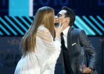 De la resurrección de Juan Gabriel a la 'cobra' de Marc Anthony en los Grammy