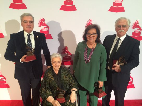 De izquierda a derecha, Iñaki, Amaya, Estíbaliz Uranga y Carlos Zubiaga, de El Consorcio De izquierda a derecha, Iñaki, Amaya, Estíbaliz Uranga y Carlos Zubiaga, de El Consorcio