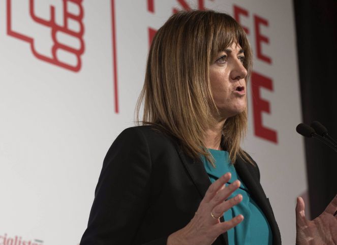 Jiménez se muestra tranquilo con el acuerdo con el PNV porque estará dentro del marco de la Constitución