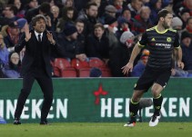 El Barça contacta con Ivanovic, lateral del Chelsea
