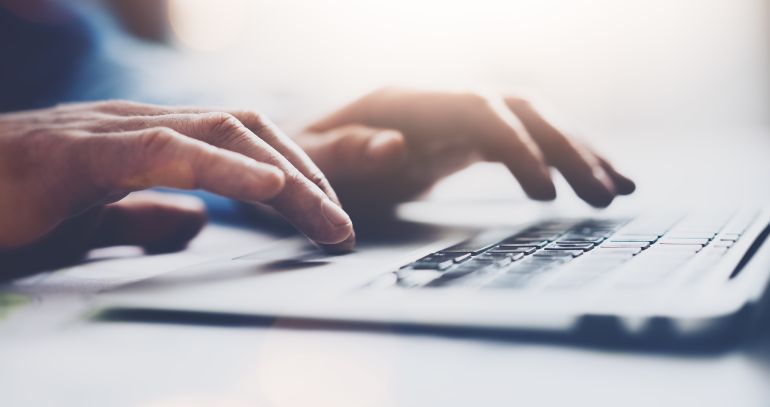 Así se hace una web accesible a personas con discapacidad Así se hace una web accesible a personas con discapacidad