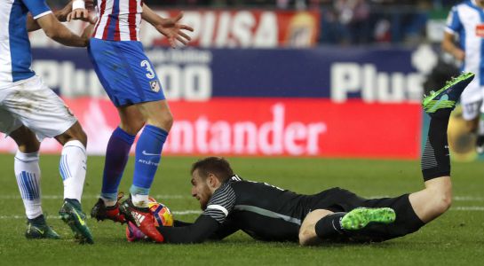 El Atlético desaprovecha la ocasión de engancharse a la Liga El Atlético desaprovecha la ocasión de engancharse a la Liga