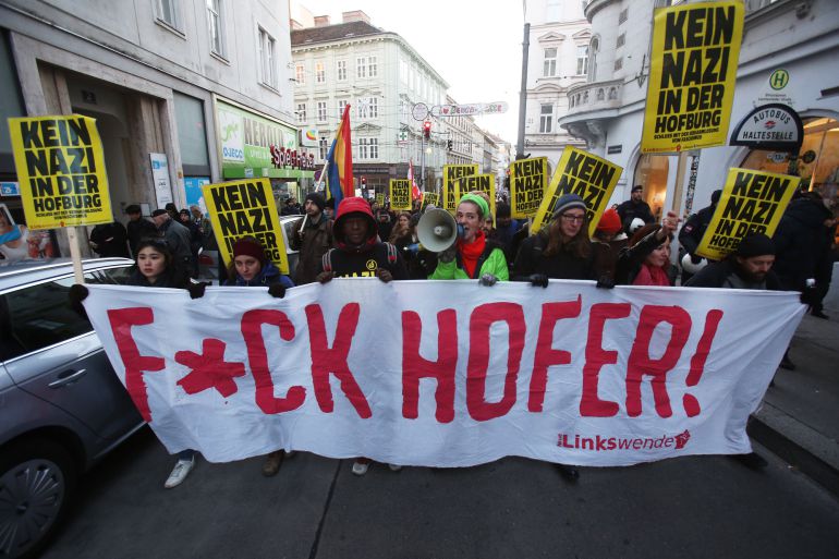 Manifestantes contra Norbert Hofer en el centro de Viena Manifestantes contra Norbert Hofer en el centro de Viena
