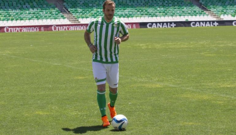 Van der Vaart, en su presentación con el Real Betis Van der Vaart, en su presentación con el Real Betis