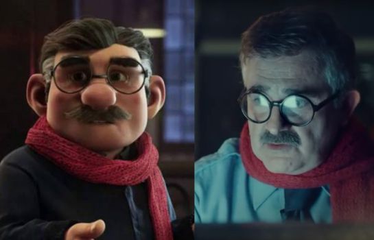 Justino, a la izquierda, y el protagonista del anuncio navidaño de PornHub, a la derecha. Justino, a la izquierda, y el protagonista del anuncio navidaño de PornHub, a la derecha.