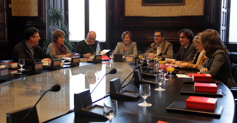 Reunión de la Mesa del Parament del pasado 13 de diciembre. Reunión de la Mesa del Parament del pasado 13 de diciembre.