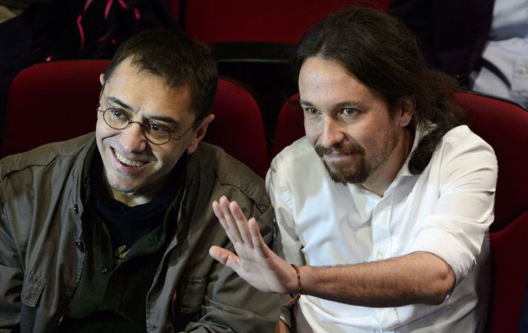 Juan Carlos Monedero y Pablo Iglesias, en una imagen de archivo. Juan Carlos Monedero y Pablo Iglesias, en una imagen de archivo.