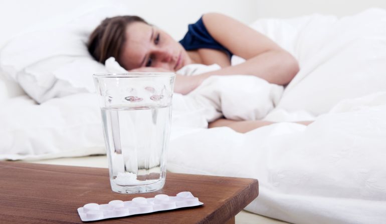 Si el enfermo presenta fiebre muy alta hay más posibilidad de que sea gripe que resfriado. Si el enfermo presenta fiebre muy alta hay más posibilidad de que sea gripe que resfriado.