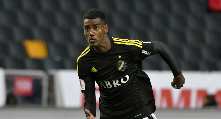 Alexander Isak, durante un partido con el AIK Alexander Isak, durante un partido con el AIK