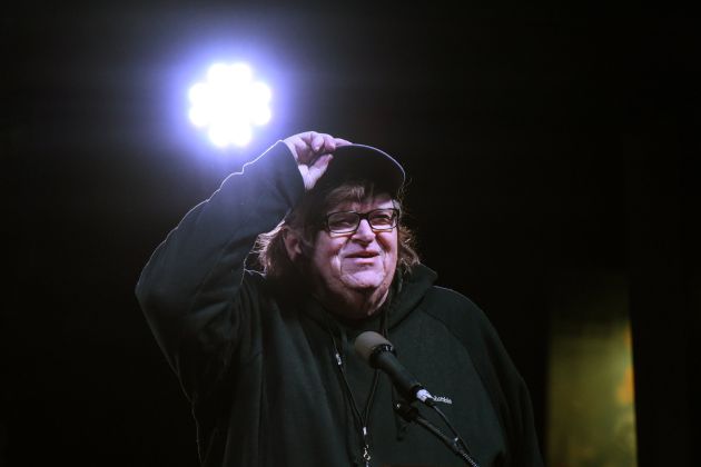 Michael Moore fue uno de los organizadores de la protesta Michael Moore fue uno de los organizadores de la protesta