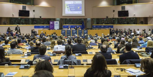 Vista general de la sala donde Puigdemont, Junqueras y Romeva han ofrecido una conferencia en las instalaciones del Parlamento Europeo Vista general de la sala donde Puigdemont, Junqueras y Romeva han ofrecido una conferencia en las instalaciones del Parlamento Europeo