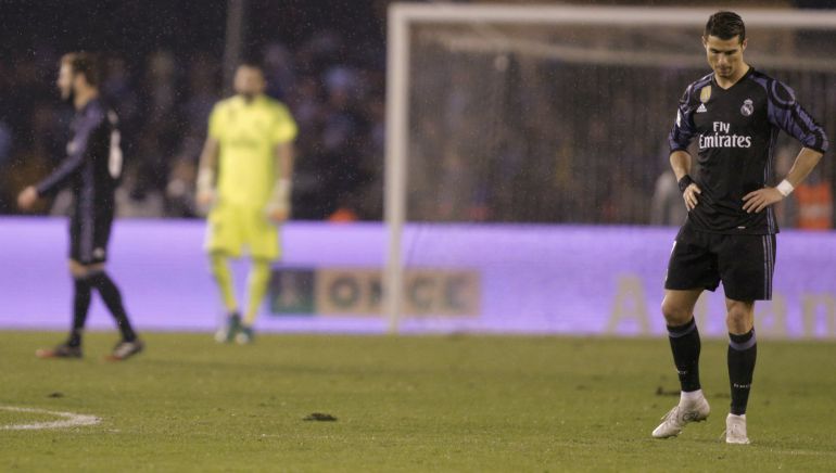 Cristiano Ronaldo, en un momento del partido de vuelta de cuartos de final en el que el Real Madrid ha quedado eliminado de la Copa. Cristiano Ronaldo, en un momento del partido de vuelta de cuartos de final en el que el Real Madrid ha quedado eliminado de la Copa.