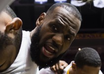 Lebron James estalla contra Barkley