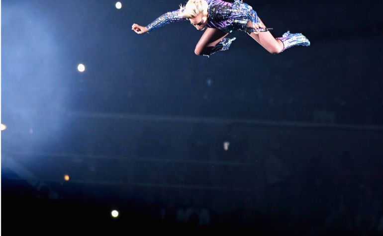 El salto al vacío de Lady Gaga que triunfó en la Súper Bowl El salto al vacío de Lady Gaga que triunfó en la Súper Bowl