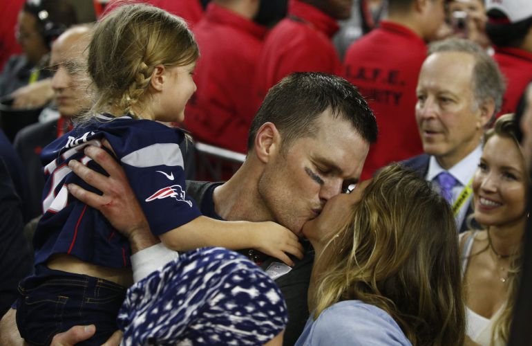 SUPER BOWL PATRIOTS: Brady agranda su leyenda y lidera la mayor remontada de la historia SUPER BOWL PATRIOTS: Brady agranda su leyenda y lidera la mayor remontada de la historia