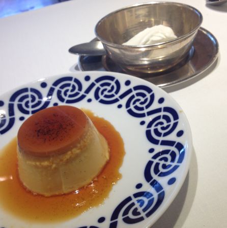 Flan con nata (Ánima). Flan con nata (Ánima).