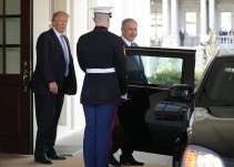 Trump asegura que la solución de dos Estados no es la única posible para israelíes y palestinos