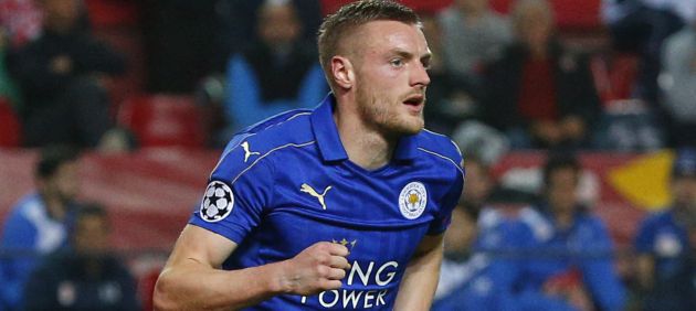 Jamie Vardy celebra el gol que da vida al Leicester Jamie Vardy celebra el gol que da vida al Leicester