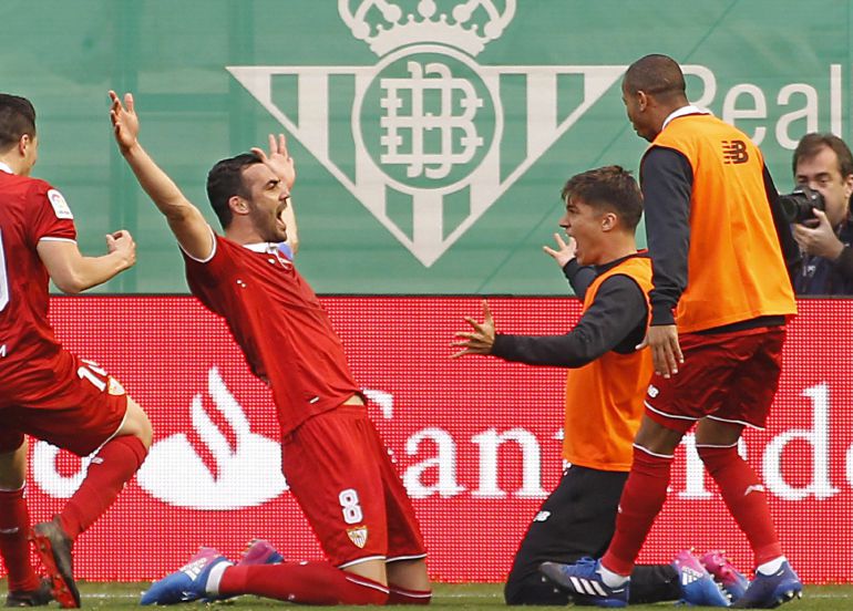 Iborra celebra su gol en el Villamarín Iborra celebra su gol en el Villamarín