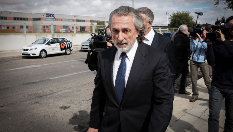 Francisco Correa siempre ha acudido elegante al juicio de la Gürtel Francisco Correa siempre ha acudido elegante al juicio de la Gürtel