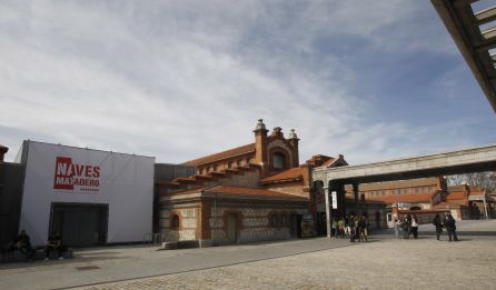Vista del acceso a una de las naves de Matadero Vista del acceso a una de las naves de Matadero