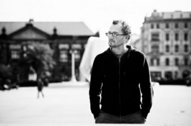 Matadero: cartas y manifiesto a favor de Feijóo y reunión de Pilar Bardem y Juan Diego Botto con Carmena: Matadero: unos escriben cartas y un manifiesto a favor de Mateo Feijóo y otros se reúnen con Manuela Carmena Matadero: cartas y manifiesto a favor de Feijóo y reunión de Pilar Bardem y Juan Diego Botto con Carmena: Matadero: unos escriben cartas y un manifiesto a favor de Mateo Feijóo y otros se reúnen con Manuela Carmena