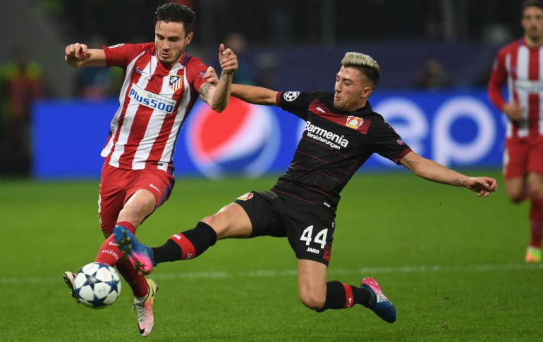Atlético de Madrid y Bayer Leverkusen se juegan en el Calderón el pase a los cuartos de final de la Champions League. Atlético de Madrid y Bayer Leverkusen se juegan en el Calderón el pase a los cuartos de final de la Champions League.