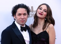 María Valverde se casa con el director de orquesta Gustavo Dudamel en Las Vegas