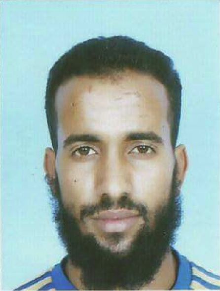 Mohamed Dadi, activista y fotógrafo saharaui en paradero desconocido desde el lunes, cuando desapareció de la manifestación frente al Tribunal Penal de Salé. Mohamed Dadi, activista y fotógrafo saharaui en paradero desconocido desde el lunes, cuando desapareció de la manifestación frente al Tribunal Penal de Salé.