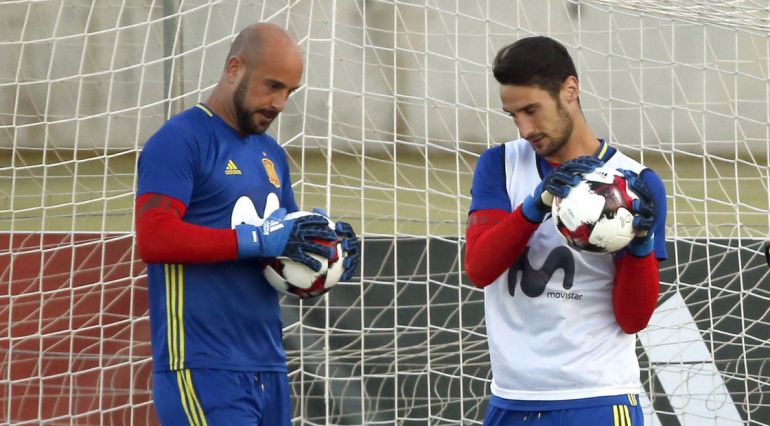 Los porteros de la selección española de fútbol Pepe Reina (izquierda), Sergio Rico (centro) y David de Gea (derecha). Los porteros de la selección española de fútbol Pepe Reina (izquierda), Sergio Rico (centro) y David de Gea (derecha).