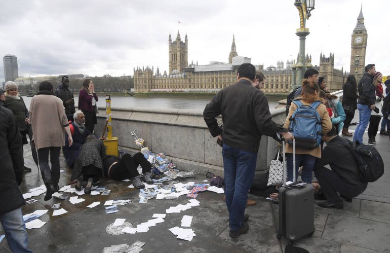 Varios heridos en el puente de Westminster. Varios heridos en el puente de Westminster.