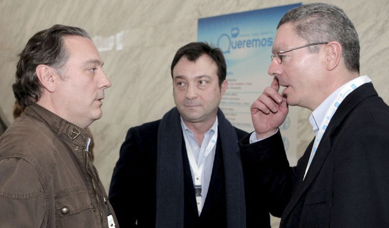 El exalcalde de Madrid, Alberto Ruiz-Gallardón, el exconsejero de Justicia Alfredo Prada y el exvicealcalde de la capital, Manuel Cobo. El exalcalde de Madrid, Alberto Ruiz-Gallardón, el exconsejero de Justicia Alfredo Prada y el exvicealcalde de la capital, Manuel Cobo.