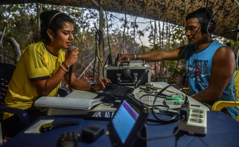 Manuela Cañaveral, guerrillera de las FARC que presenta la Voz de la Resistencia, programa de radio que se emite desde una de las zonas veredales en San Jose de Oriente, al norte del país, donde se está desmovilizando su organización. Manuela Cañaveral, guerrillera de las FARC que presenta la Voz de la Resistencia, programa de radio que se emite desde una de las zonas veredales en San Jose de Oriente, al norte del país, donde se está desmovilizando su organización.
