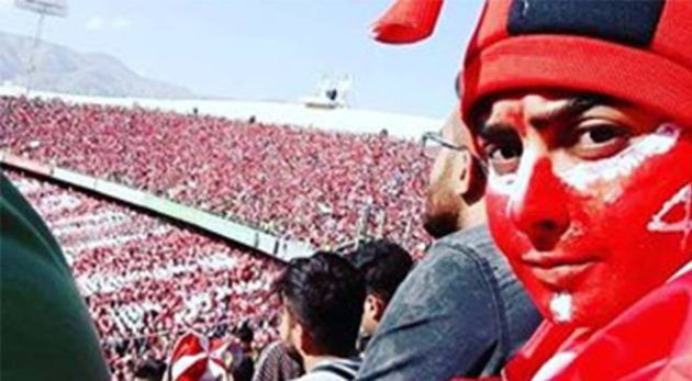 La foto de la chica iraní que se coló en el estadio La foto de la chica iraní que se coló en el estadio