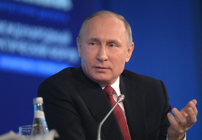 El presidente Ruso Vladimir Putin en el foro internacional sobre el Artico El presidente Ruso Vladimir Putin en el foro internacional sobre el Artico